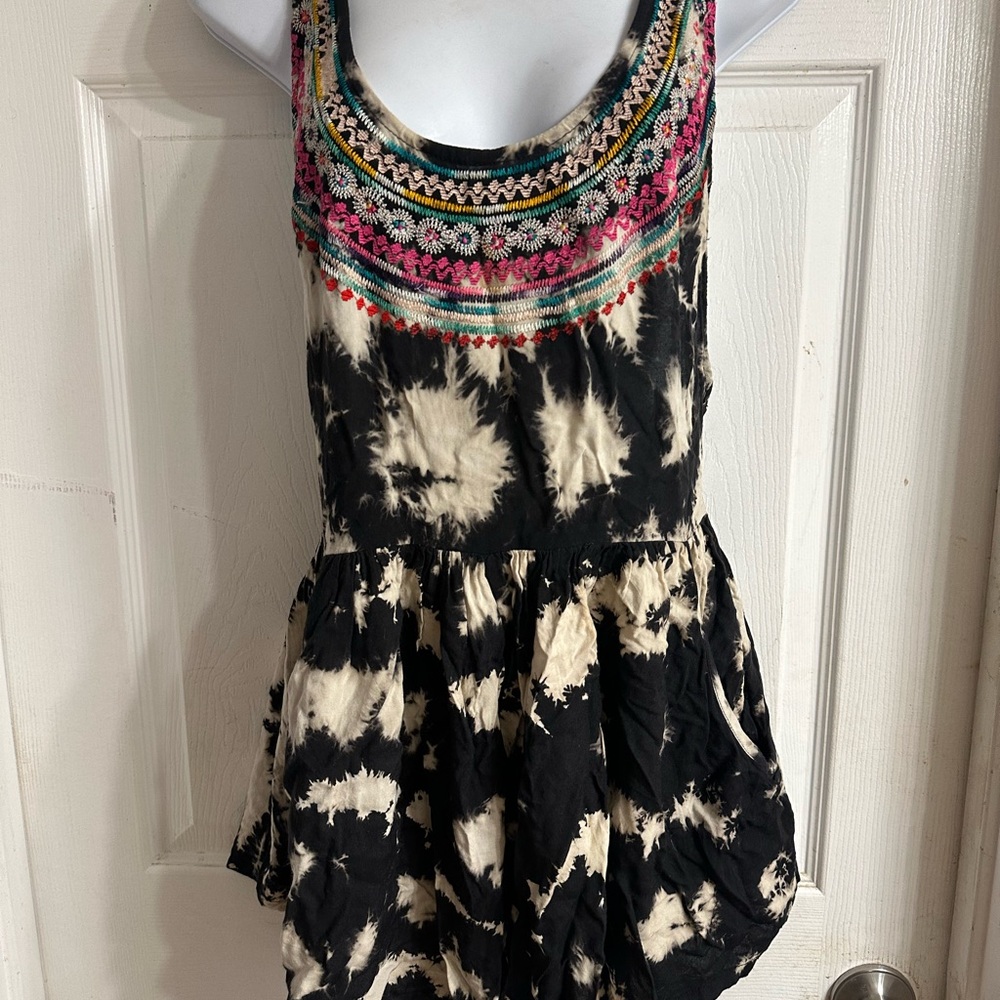Billabong Black and Cream Tie-Dye Romper